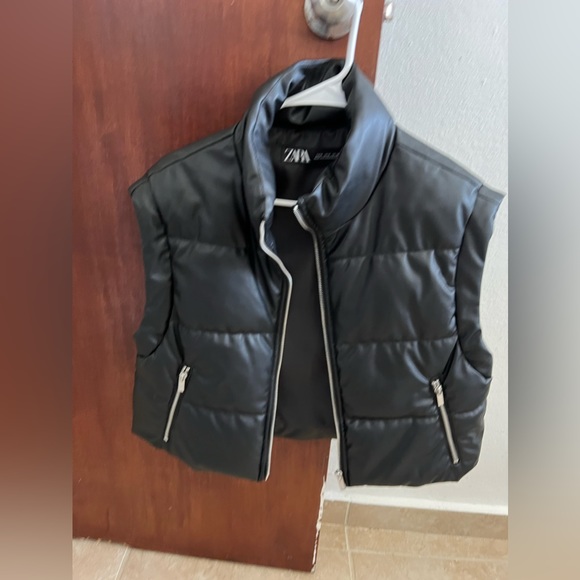 Zara puffer vest size small - Picture 2 of 6